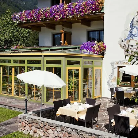 Hotel Sonnenuhr-3